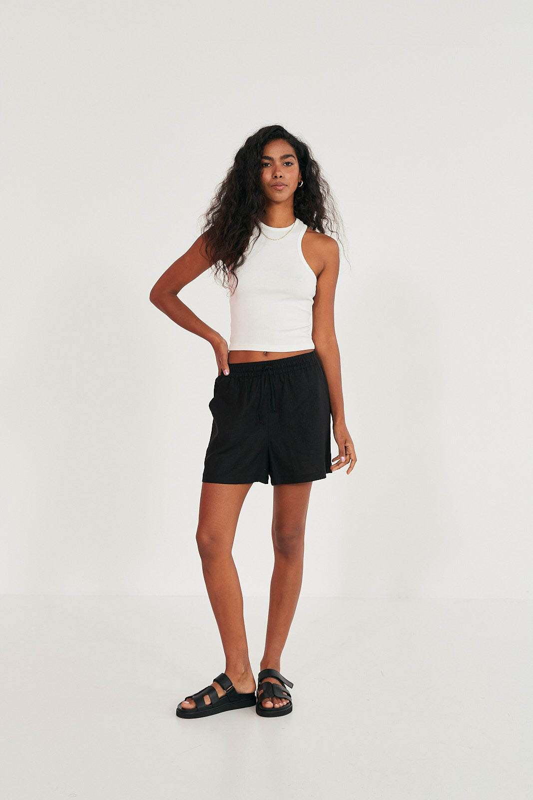 Szorty Gunther linen black
