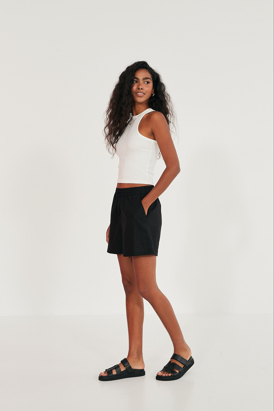 Szorty Gunther linen black